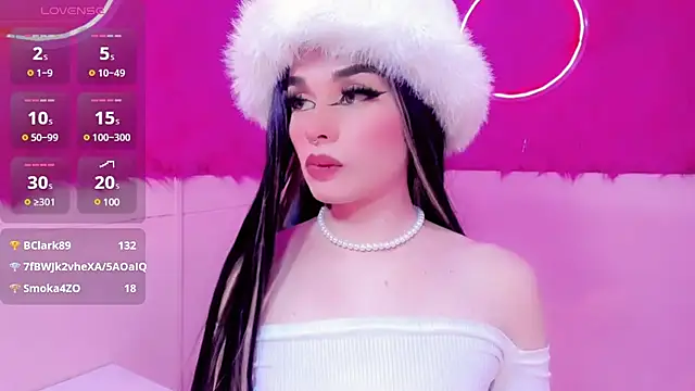 Snapshot of Irina_milkmaid chatting on March 5, 11:27 pm Irina milkmaid online show from March 5, 11:27 pm