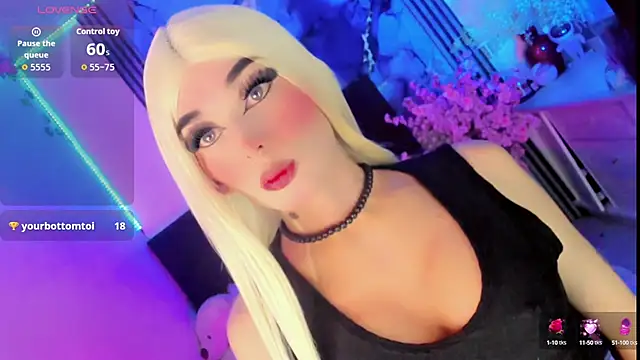 Snapshot of Irina_milkmaid chatting on October 4, 7:12 pm Irina milkmaid online show from October 4, 7:12 pm