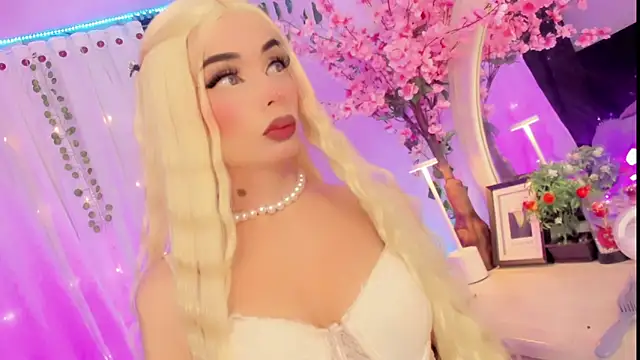 Irina milkmaid online show from December 18, 7:20 pm