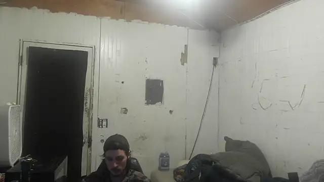 nuttyking2022 online show from October 13, 4:34 am