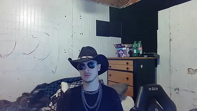 nuttyking2022 online show from April 29, 11:03 am