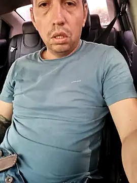 Snapshot of reyarturs13 chatting on February 6, 4:03 pm reyarturs13 online show from February 6, 4:03 pm