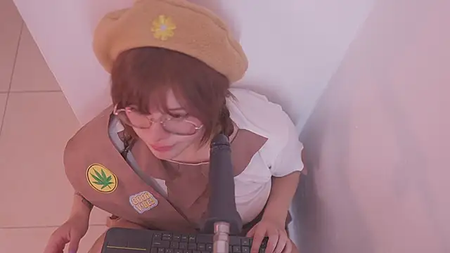 Neekito  online show from November 11, 7:58 pm