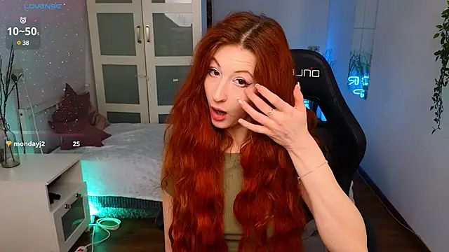 Snapshot of Katy_diamond_ chatting on February 27, 5:24 am Katy diamond online show from February 27, 5:24 am