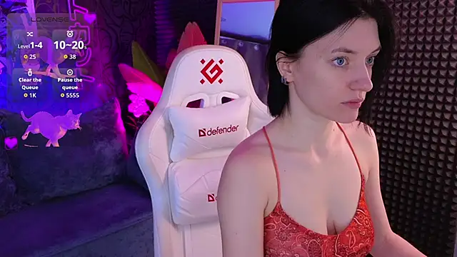 roxy riot  online show from September 30, 1:21 am