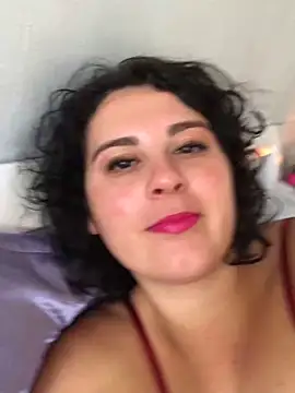 Snapshot of LunaSoleil9 chatting on February 8, 11:12 am LunaSoleil9 online show from February 8, 11:12 am