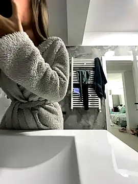 BonyBon29 online show from November 3, 8:04 am