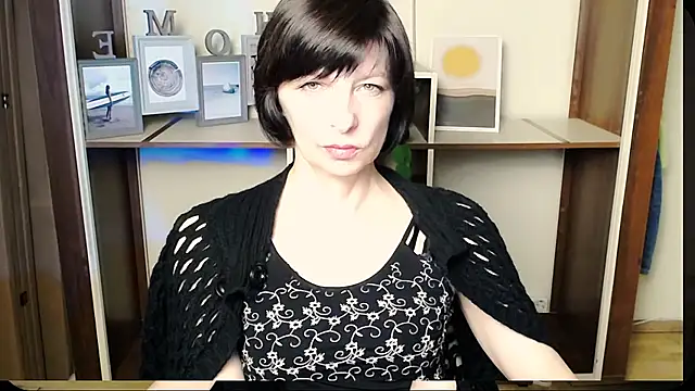  AngeliaFlow  online show from July 8, 9:03 am