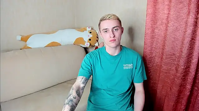 crazybottom99 online show from March 3, 6:12 pm