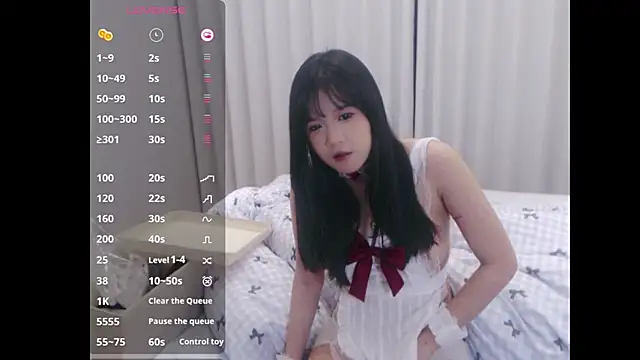 Snapshot of baxi1100 chatting on March 3, 2:15 pm baxi1100 online show from March 3, 2:15 pm