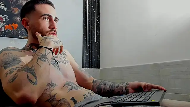 Luke davis01 online show from February 24, 3:53 pm