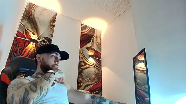 Luke davis01 online show from June 16, 1:03 pm