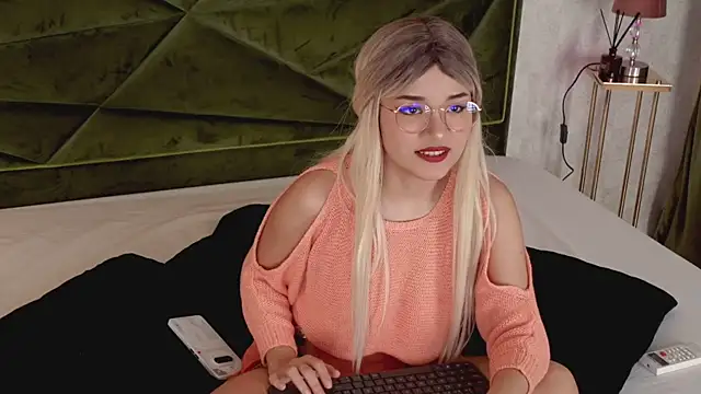 Snapshot of NataliaNovak chatting on March 17, 1:08 pm NataliaNovak online show from March 17, 1:08 pm