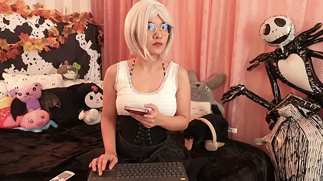 Snapshot of NataliaNovak chatting on October 10, 12:26 pm NataliaNovak online show from October 10, 12:26 pm