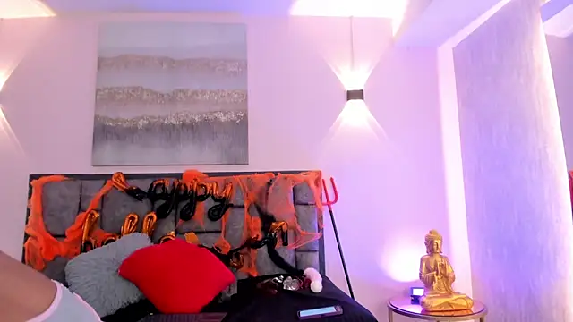 AdelaLust online show from October 24, 3:58 am