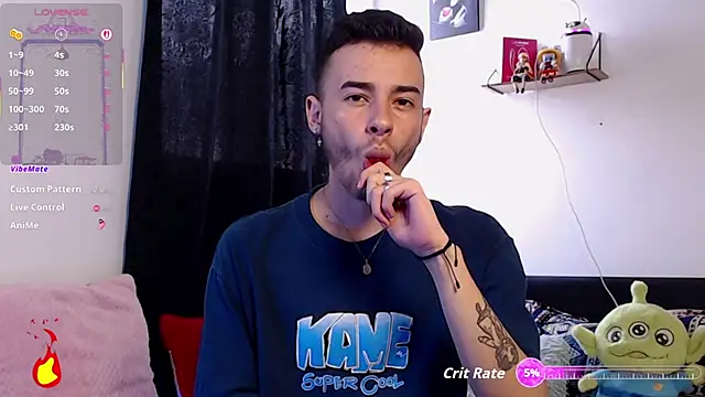 kyle clint07 online show from December 3, 5:44 pm