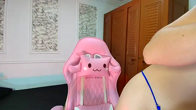 Danella houston online show from January 16, 7:18 pm