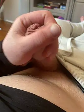 onlyhill online show from March 10, 6:13 pm