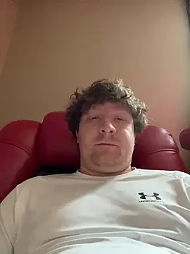 onlyhill online show from March 12, 4:35 pm