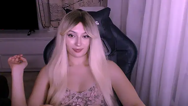 beauty blonde online show from December 15, 4:00 pm