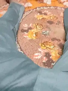 Snapshot of Yashkumar_0697 chatting on February 18, 8:36 pm Yashkumar 0697 online show from February 18, 8:36 pm