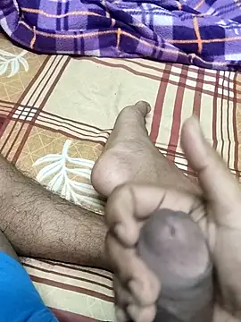 Snapshot of Yashkumar_0697 chatting on February 21, 6:31 pm Yashkumar 0697 online show from February 21, 6:31 pm