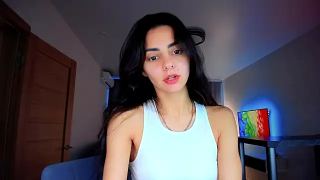 EmiliaZen online show from October 10, 1:10 pm