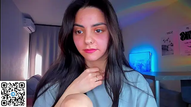 EmiliaZen online show from April 21, 12:12 am