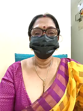 Snapshot of niiveditha chatting on February 20, 6:02 pm niiveditha online show from February 20, 6:02 pm