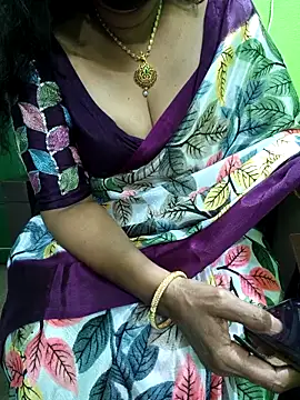 Snapshot of niiveditha chatting on September 13, 3:12 pm niiveditha online show from September 13, 3:12 pm