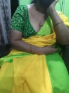 niiveditha online show from December 4, 3:10 pm