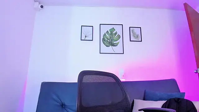 Tatianaaxh online show from March 4, 8:27 pm