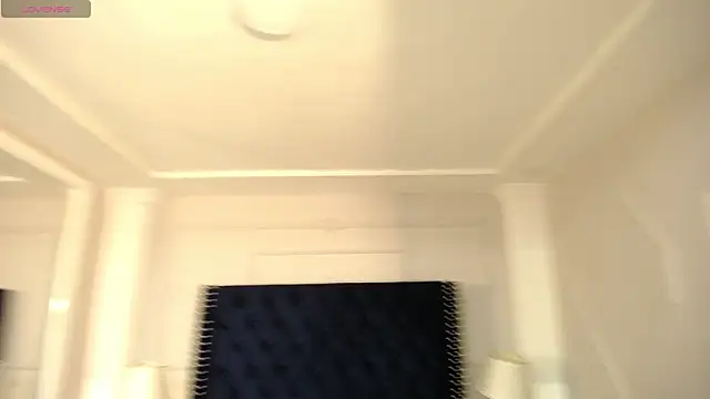 Snapshot of LiamRivers_ chatting on February 7, 6:44 pm LiamRivers online show from February 7, 6:44 pm