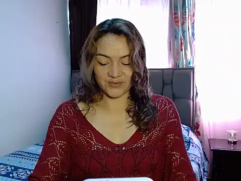 PenelopeMist online show from May 14, 6:26 pm