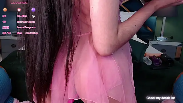 Snapshot of Emerald_gh chatting on March 5, 7:38 am Emerald gh online show from March 5, 7:38 am