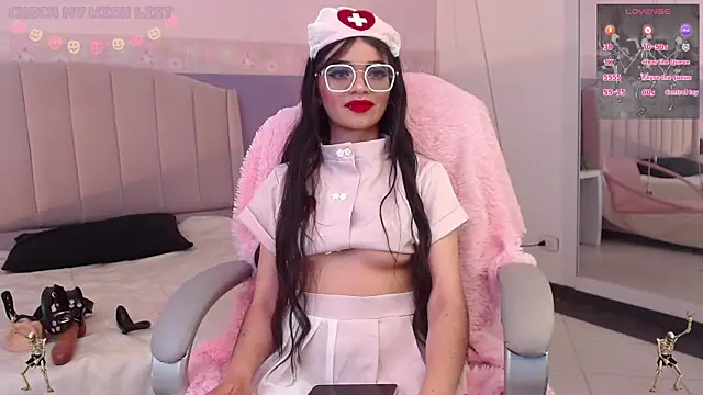 Snapshot of Emerald_gh chatting on October 19, 1:39 am Emerald gh online show from October 19, 1:39 am