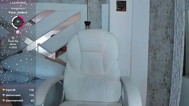 Giselle Lauren online show from February 19, 1:51 am