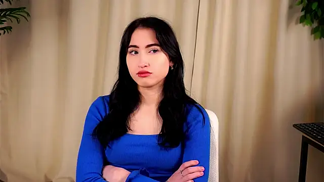 Snapshot of LynnaHandley chatting on February 10, 4:52 am LynnaHandley online show from February 10, 4:52 am