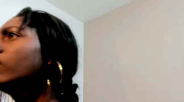 enyelsalas2 online show from February 7, 9:15 pm