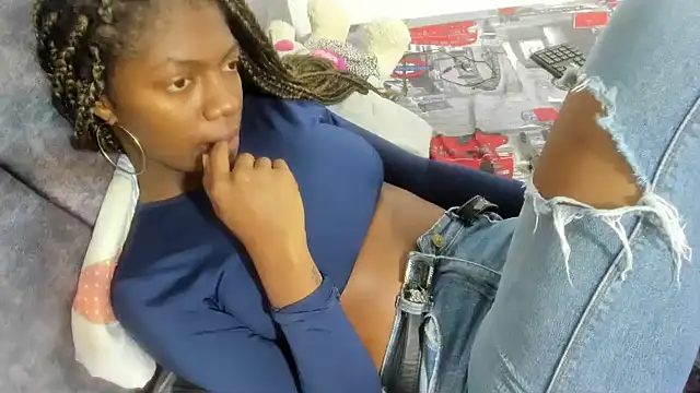 enyelsalas2 online show from November 25, 1:16 am