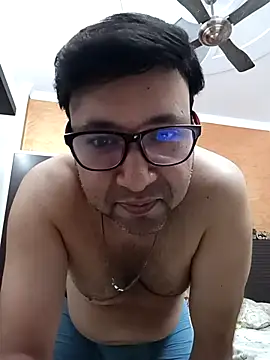 Snapshot of innocentboy1987 chatting on March 15, 8:04 am innocentboy1987 online show from March 15, 8:04 am