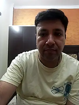 Snapshot of innocentboy1987 chatting on September 9, 8:58 am innocentboy1987 online show from September 9, 8:58 am