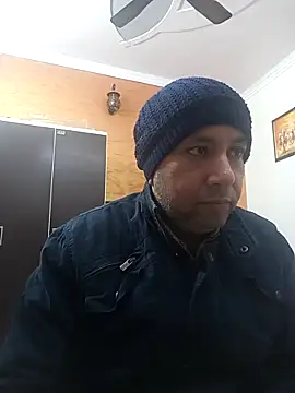 innocentboy1987 online show from January 7, 4:59 am