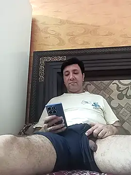 innocentboy1987 online show from June 7, 8:18 am