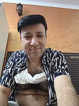 innocentboy1987 online show from June 15, 4:31 pm