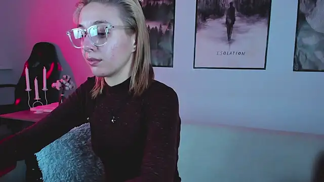 PhilippaAdamas online show from February 13, 8:48 am