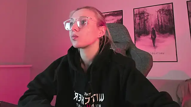 PhilippaAdamas online show from March 2, 8:48 am