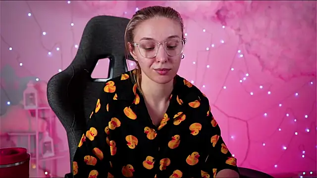 PhilippaAdamas online show from March 8, 8:55 am