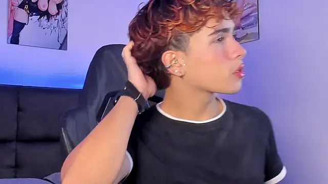 Aiiden 15 online show from October 1, 12:00 pm