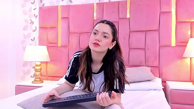 ArianaFranco online show from November 1, 1:46 pm